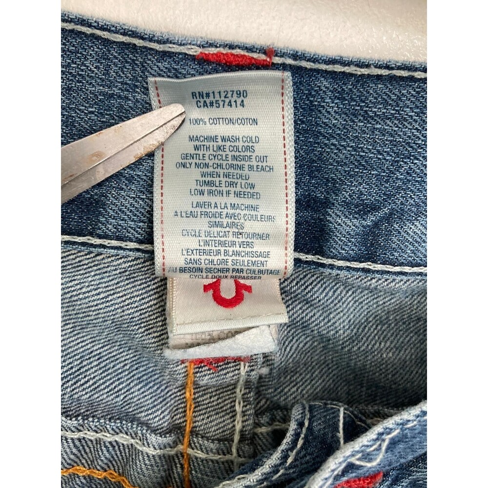 True Religion Jeans Cut Off Shorts Mens 32 Denim Fray Hem Jorts Blue - Picture 9 of 11
